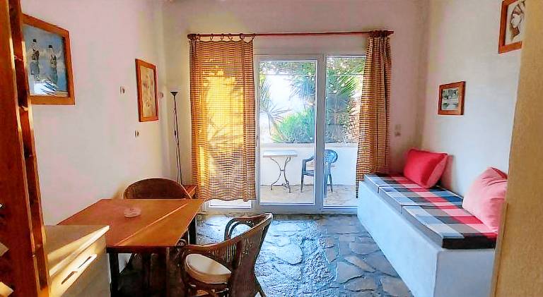 Beautiful house located on a hill, with a spectacular sea view — photo 5