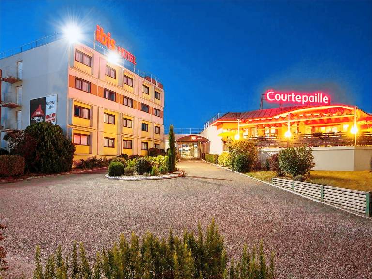 Ibis Bordeaux Lac — photo 2