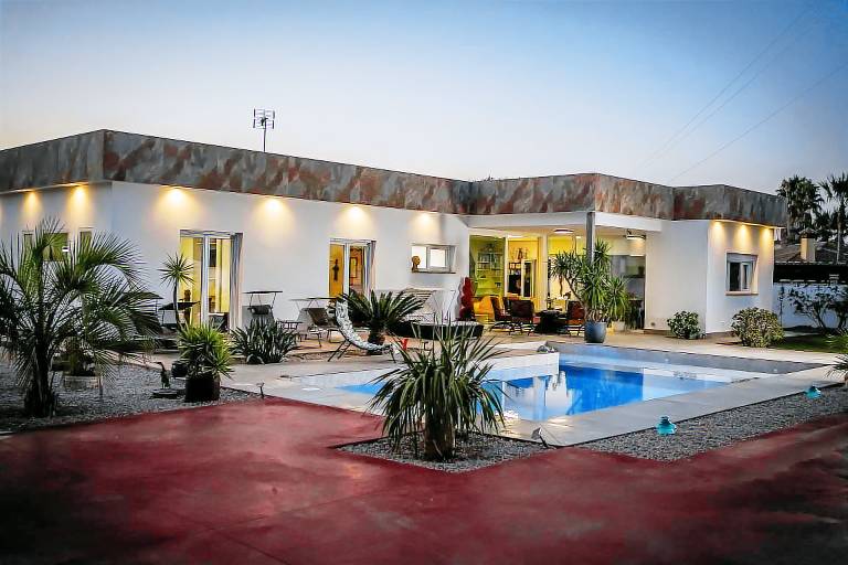 200 m² Villa
