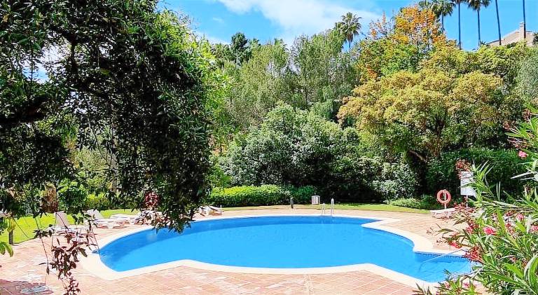 Holiday apartment with private pool & patio | Dogs allowed — photo 4