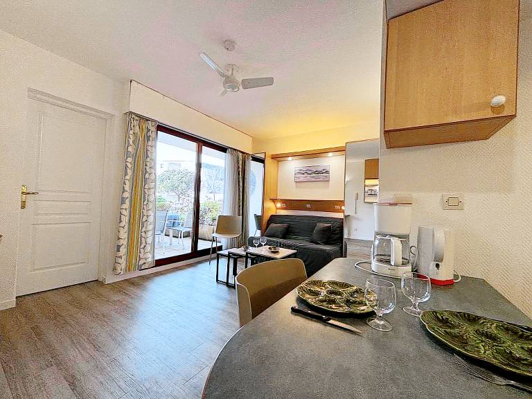 Nice apartment with pool | Next to the beach | Pets are welcome — photo 2