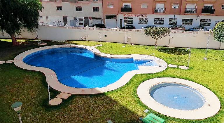 Rental apartment with terrace & private pool | Good for workation in Roquetas de Mar