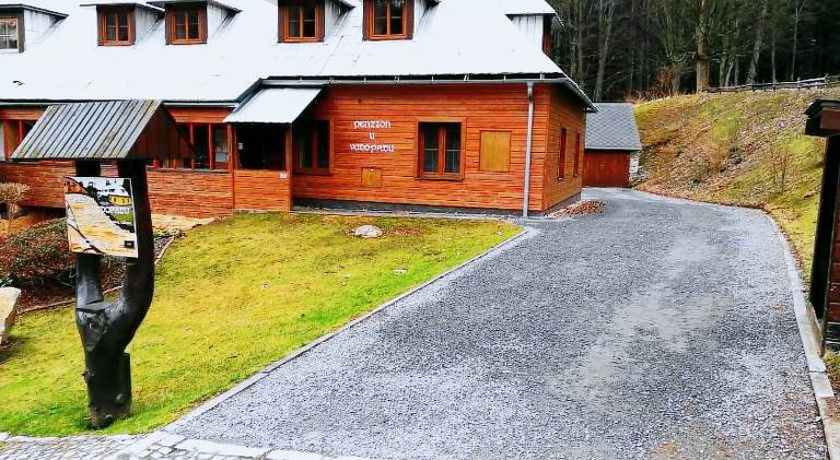 Penzion u Vodopadu in Ludvikov