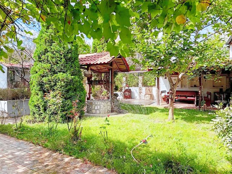 Children-friendly lovely villa with patio, grill & yard | Nature view | Dogs allowed — photo 3