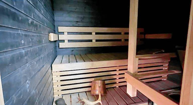 Holiday apartment with 2 rooms for 5 persons — photo 4