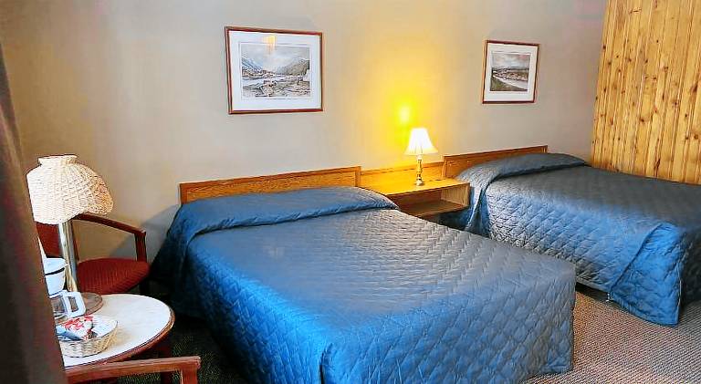 Glacier View Inn — photo 2