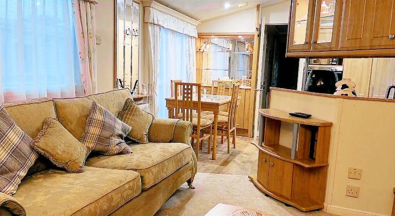 Severnside Boat and Caravan Park Gloucestershire - Caravan 1 — photo 2