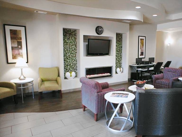 La Quinta Inn & Suites by Wyndham Baton Rouge Denham Springs — photo 5