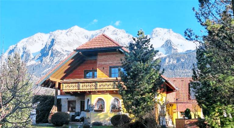 Charming holiday apartment | Pet-friendly in Ramsau am Dachstein