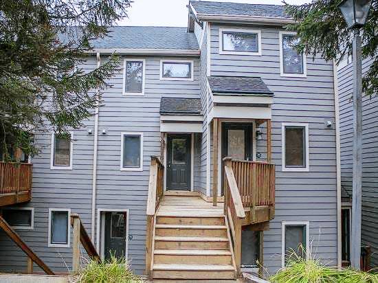 Condo  Snowshoe