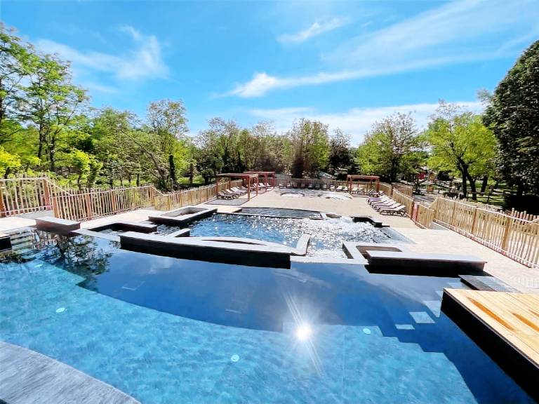 Camping 3 &eacute;toiles Piscine ccaiiah