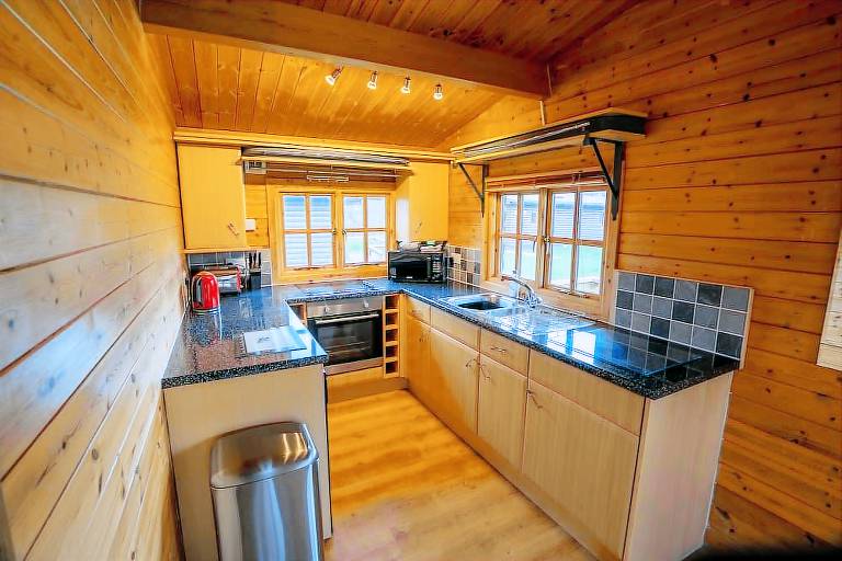 Lodge  Bason Bridge