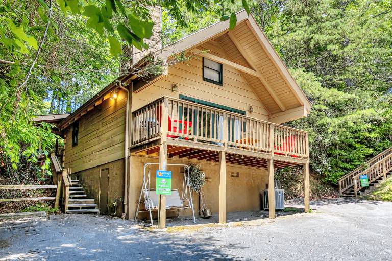 Vacation home with fast internet, barbecue & jacuzzi | City view — photo 5