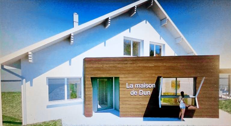 Lodge with sauna, jacuzzi & patio — photo 5