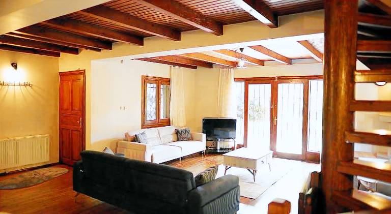 Fully equipped lovely villa with yard & private pool | Pets are welcome — photo 2