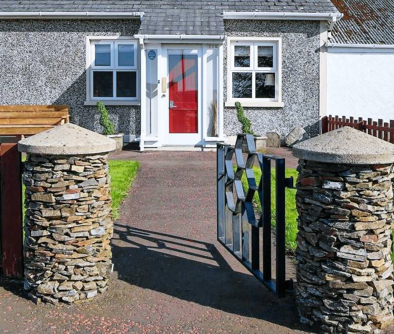Cottage Causeway Coast and Glens
