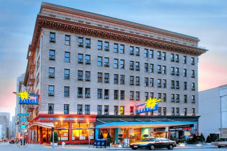 Hotel Triton