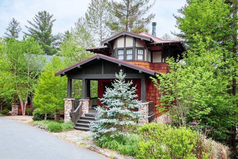 House  Black Mountain