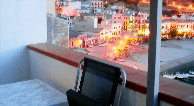 Holiday apartment with 2 rooms for 4 persons — photo 4