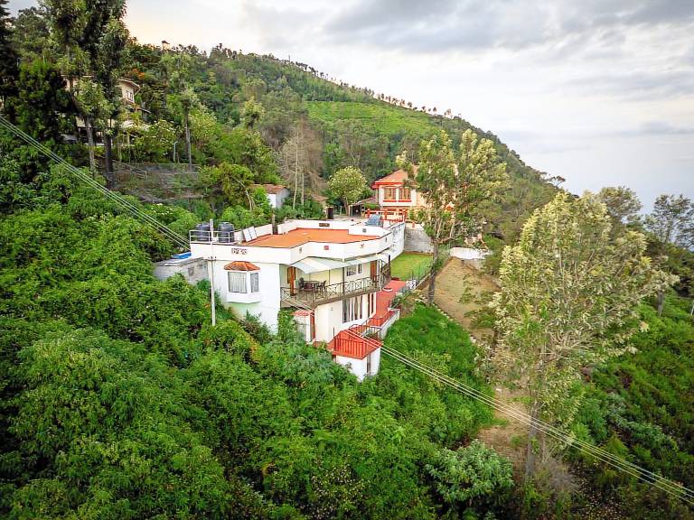 Bed and breakfast  Coonoor