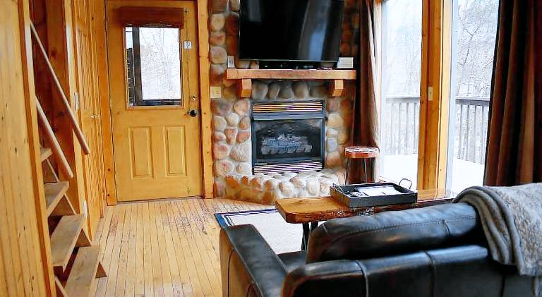 Vacation home with pool & hot tub — photo 2