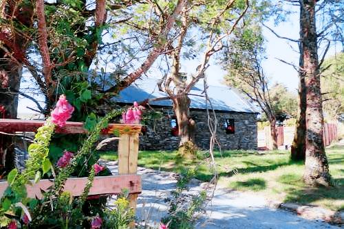 Bed & Breakfast  Tinnies Lower West