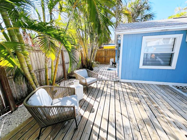 Cottage Treasure Island