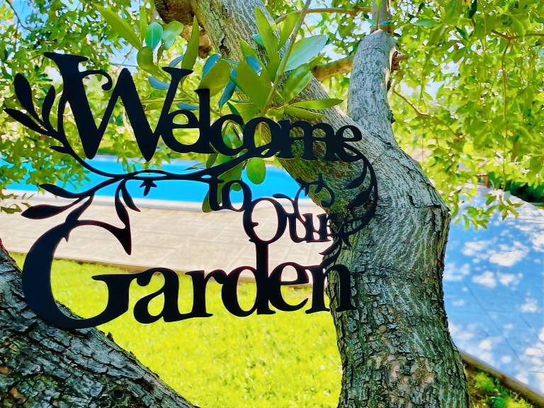 Vacation home with private pool, patio & yard | Sea view | Dogs allowed — photo 5
