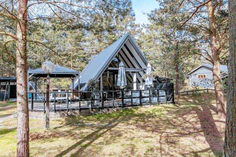Fully equipped nice vacation home with barbeque & patio | Dogs allowed — photo 4