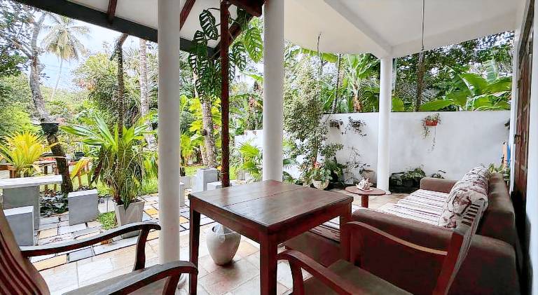Vacation home with terrace, yard & barbeque — photo 5