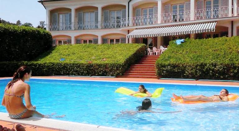 Villa with pool — photo 2