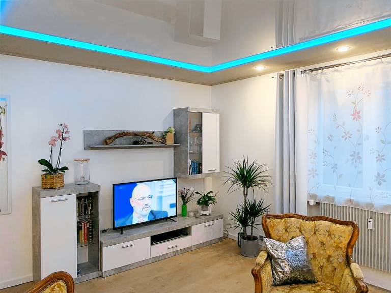 Family-friendly lovely apartment with pool, patio & fast internet | Garden view | Perfect for remote work | Pets allowed — photo 5