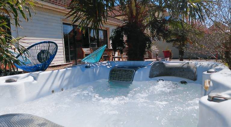 Nice villa with hot tub | Close to the beach | Pets are welcome in Ouistreham
