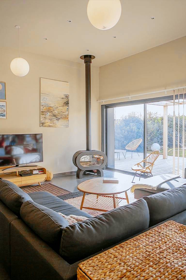 Family-oriented big vacation home with garden, terrace & grill | Good for workation | Pet-friendly — photo 4