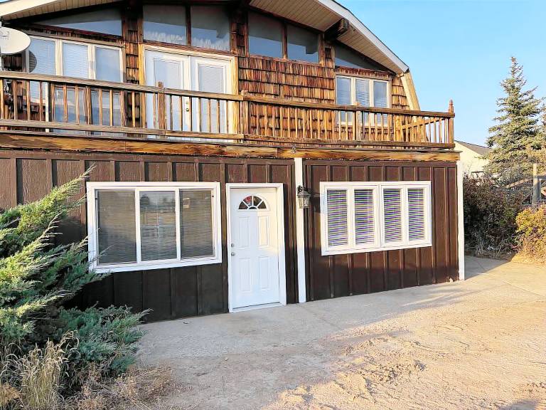 Cottage Laramie
