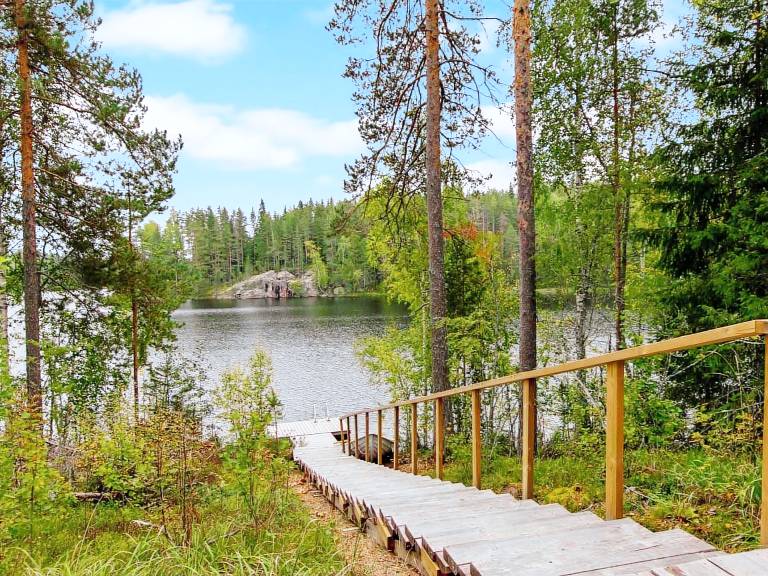 Vacation home with patio & sauna | Nature view — photo 5