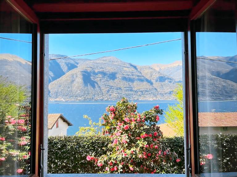 Vacation Home “Charming House on the Lake” with stunning Lake View — photo 4