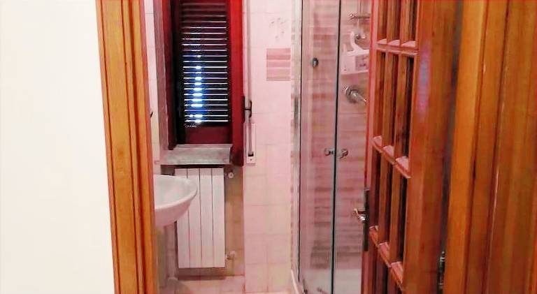 Holiday apartment with patio, garden & grill in Pompei