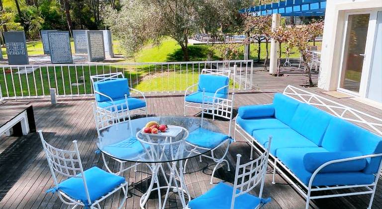 Fully equipped villa with hot tub, patio & private pool | Pets are welcome — photo 4
