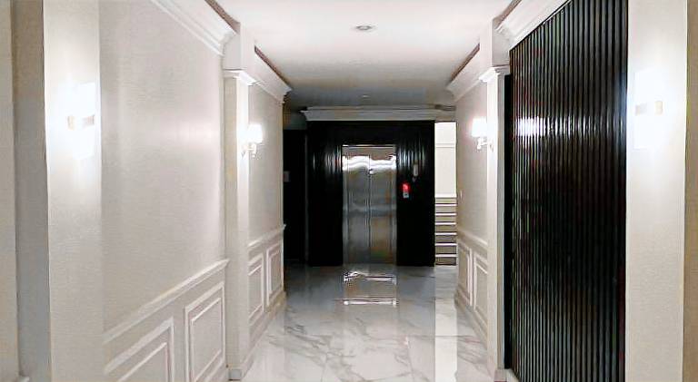 Holiday apartment with yard — photo 3