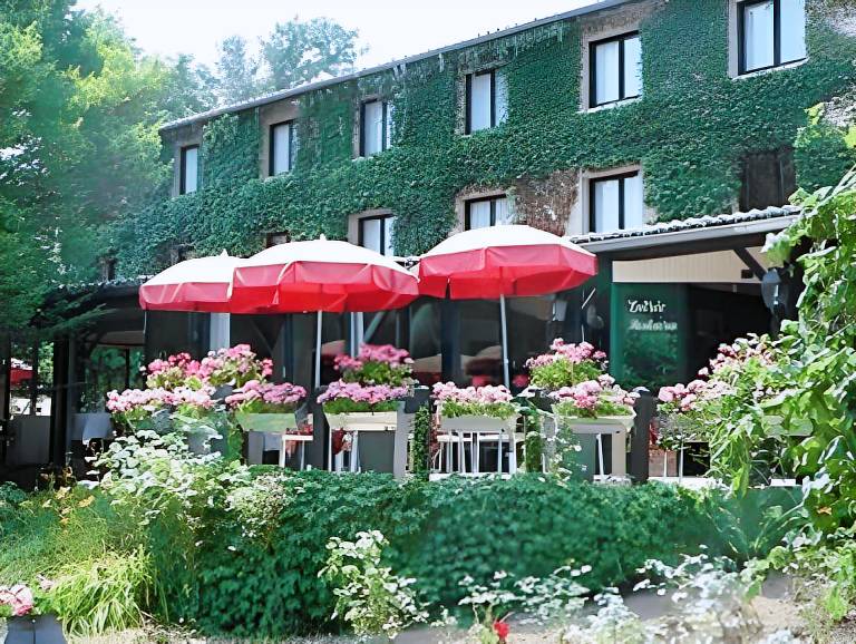 Logis Hotel - Restaurant Le Relais de Comodoliac in Saint-Junien