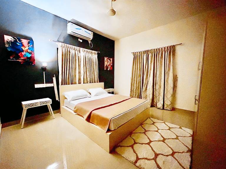 266 m&sup2; Ferienhaus