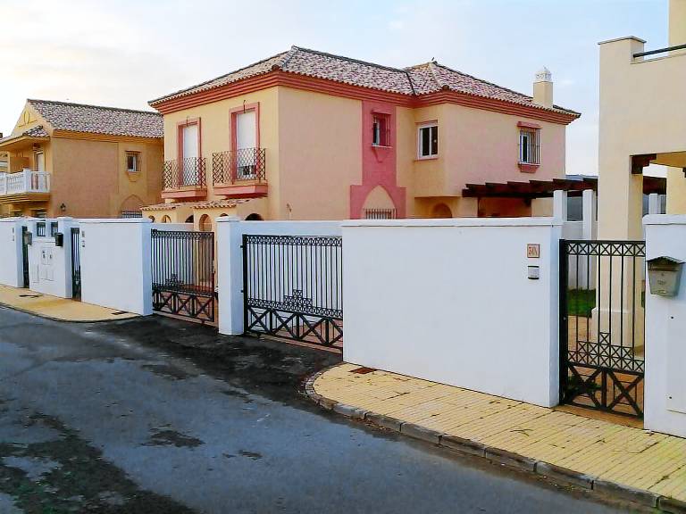 Villa "Casa La Tahona" with Mountain Views, Balcony and 2 Private Terraces — photo 2