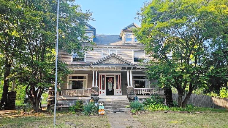 House  Downtown Youngstown