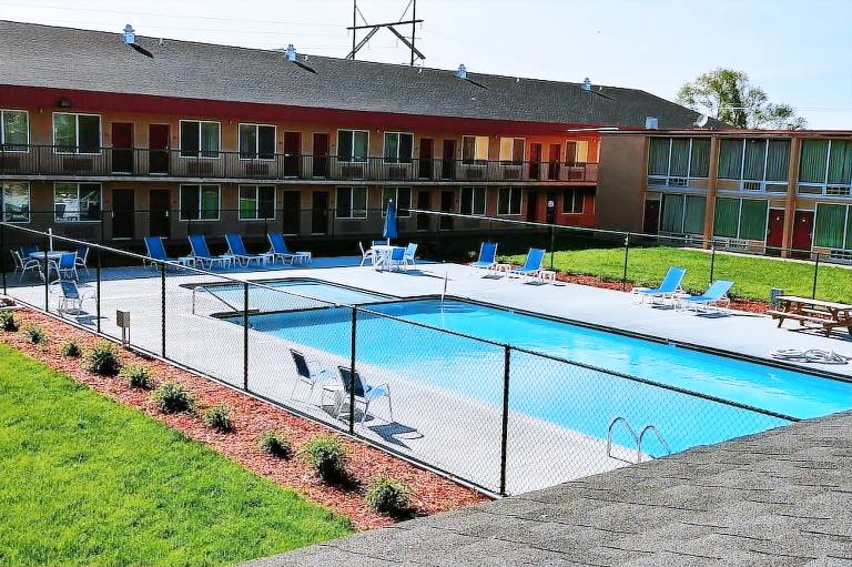 Quality Inn & Suites