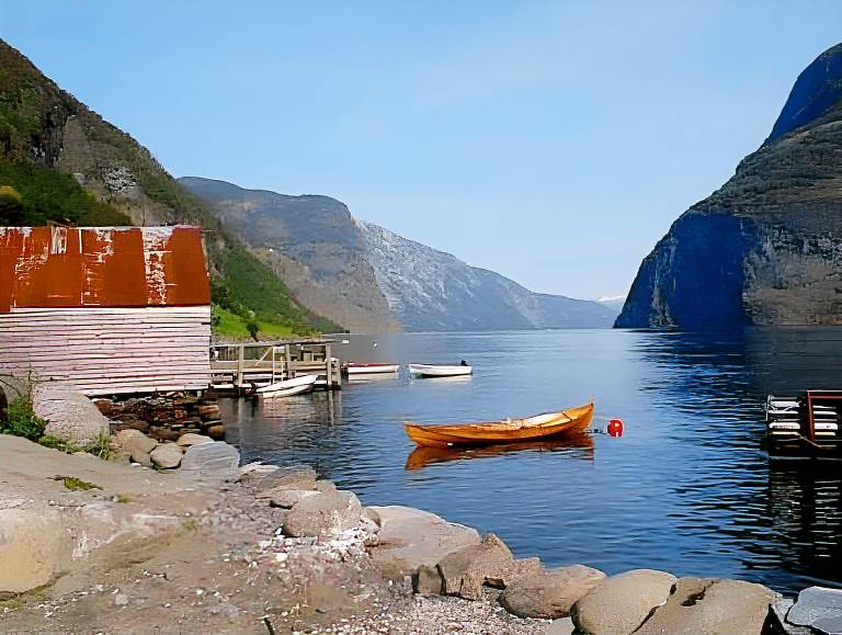 Bed & Breakfast  Undredal