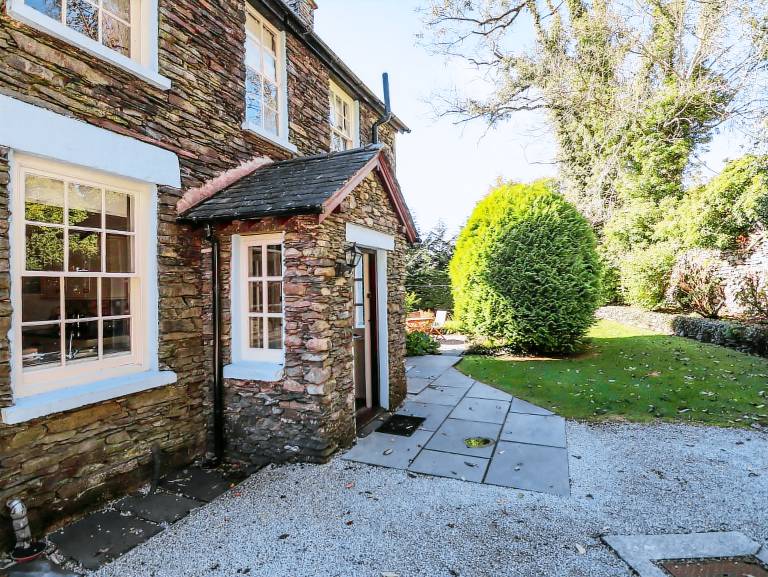 Family-oriented cottage with garden | Pets are welcome — photo 2