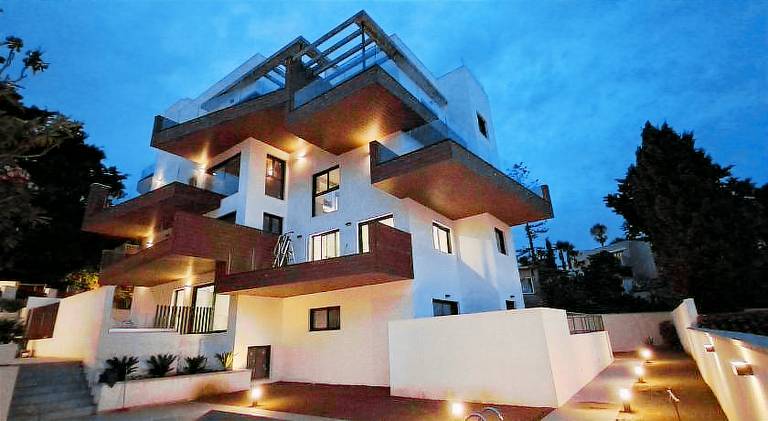Holiday apartment with pool — photo 3