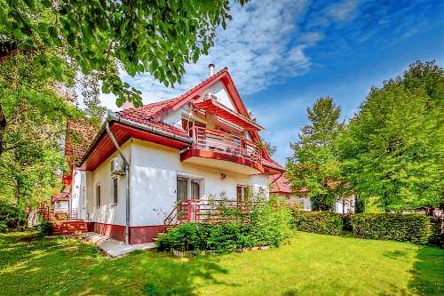 Apartman  Üröm