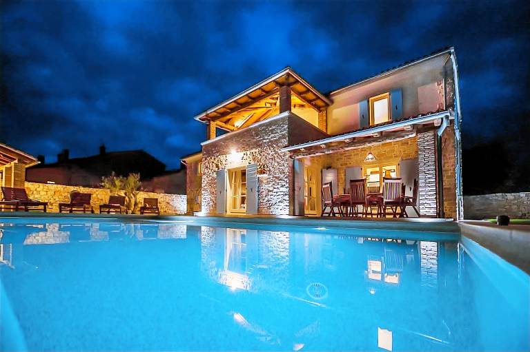 Vila  Krmed